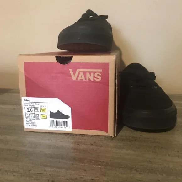 Brand New Black Vans! Size 9 - Picture 5 of 12